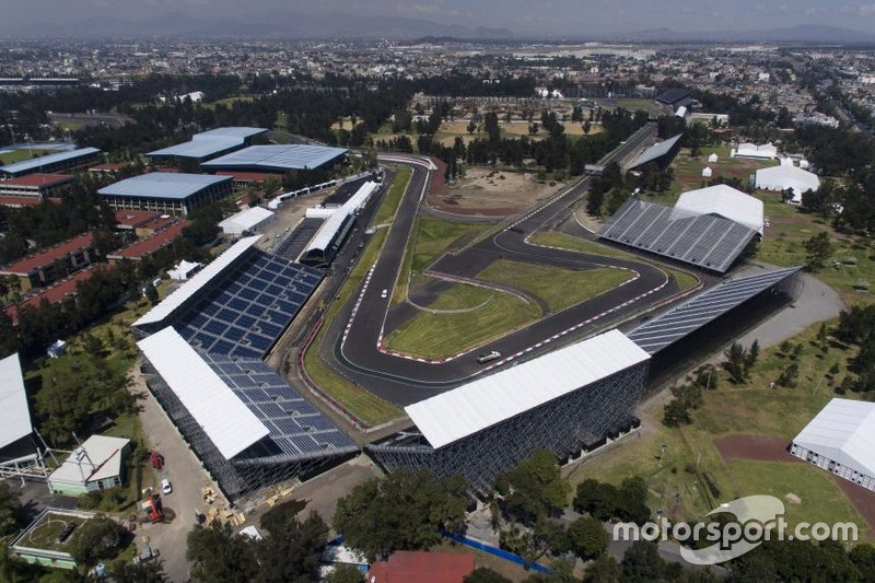 Illustration for article titled Dying: Mexico GP.